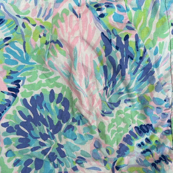 Lilly Pulitzer shell of a party shorts size 14 - Picture 3 of 6